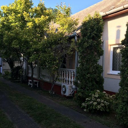 Stella Apartman Debrecen Exteriör bild