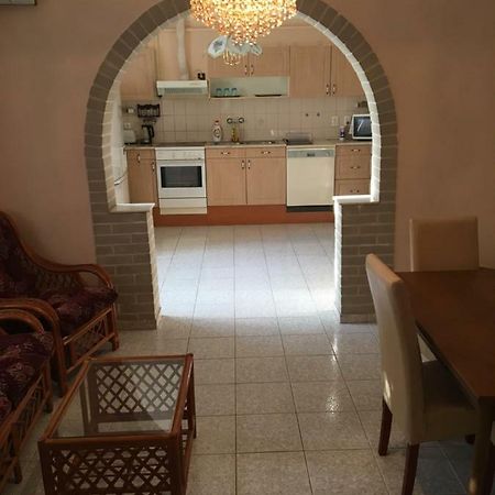 Stella Apartman Debrecen Exteriör bild
